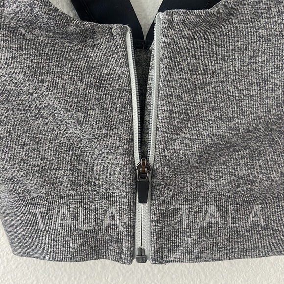 TALA ZIP FRONT SPORTS BRA - Picture 4 of 6
